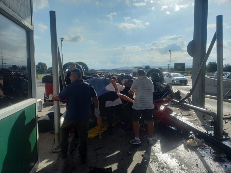 Muri Tras Chocar Contra La Cabina De Peaje C Rdoba Carlos Paz