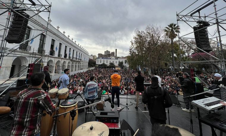 FOTO: Festejos en Plaza San Martin por los 29 años de La Popu