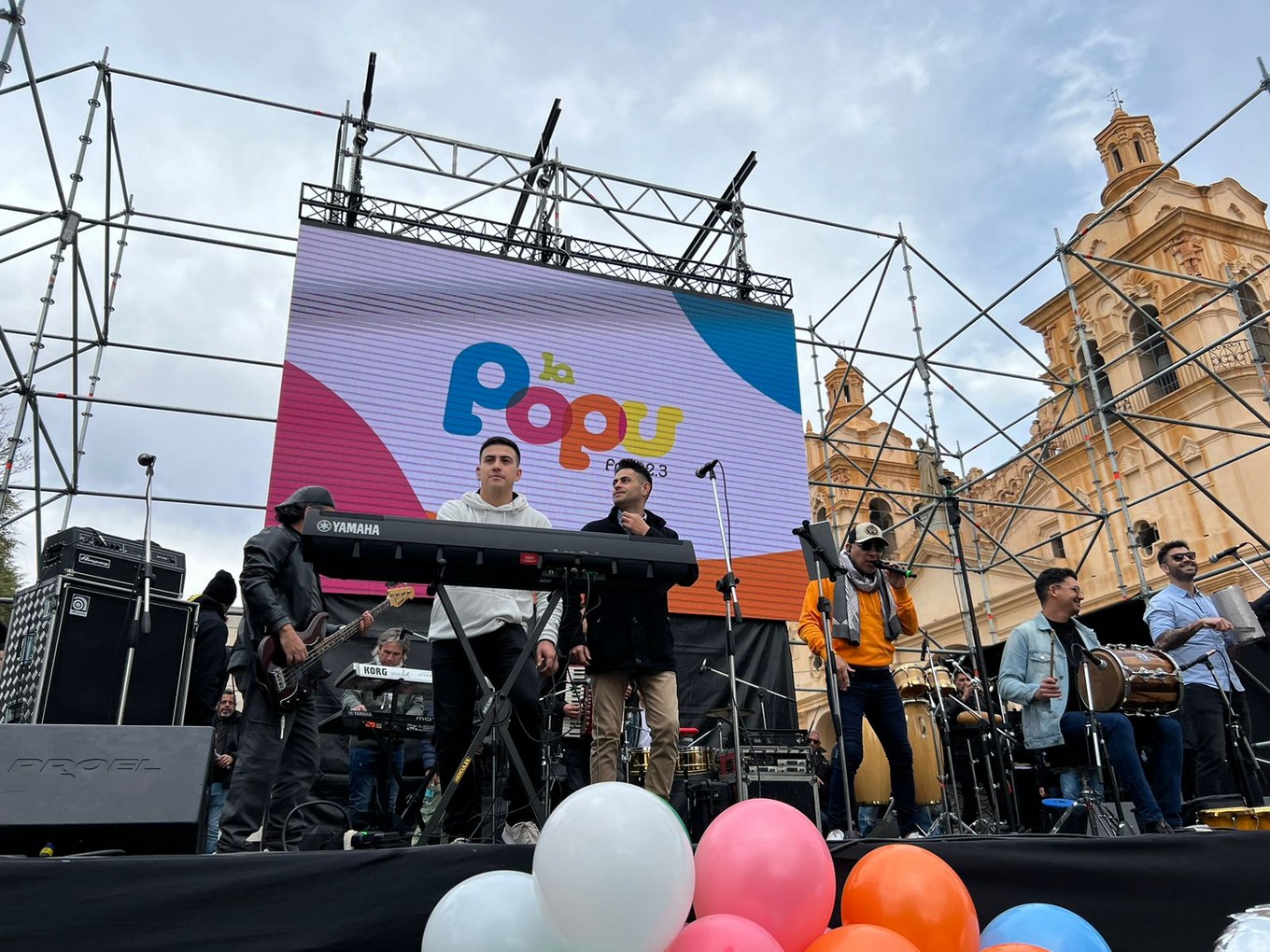 FOTO: La Barra encendió la Plaza San Martín con sus clásicos infaltables