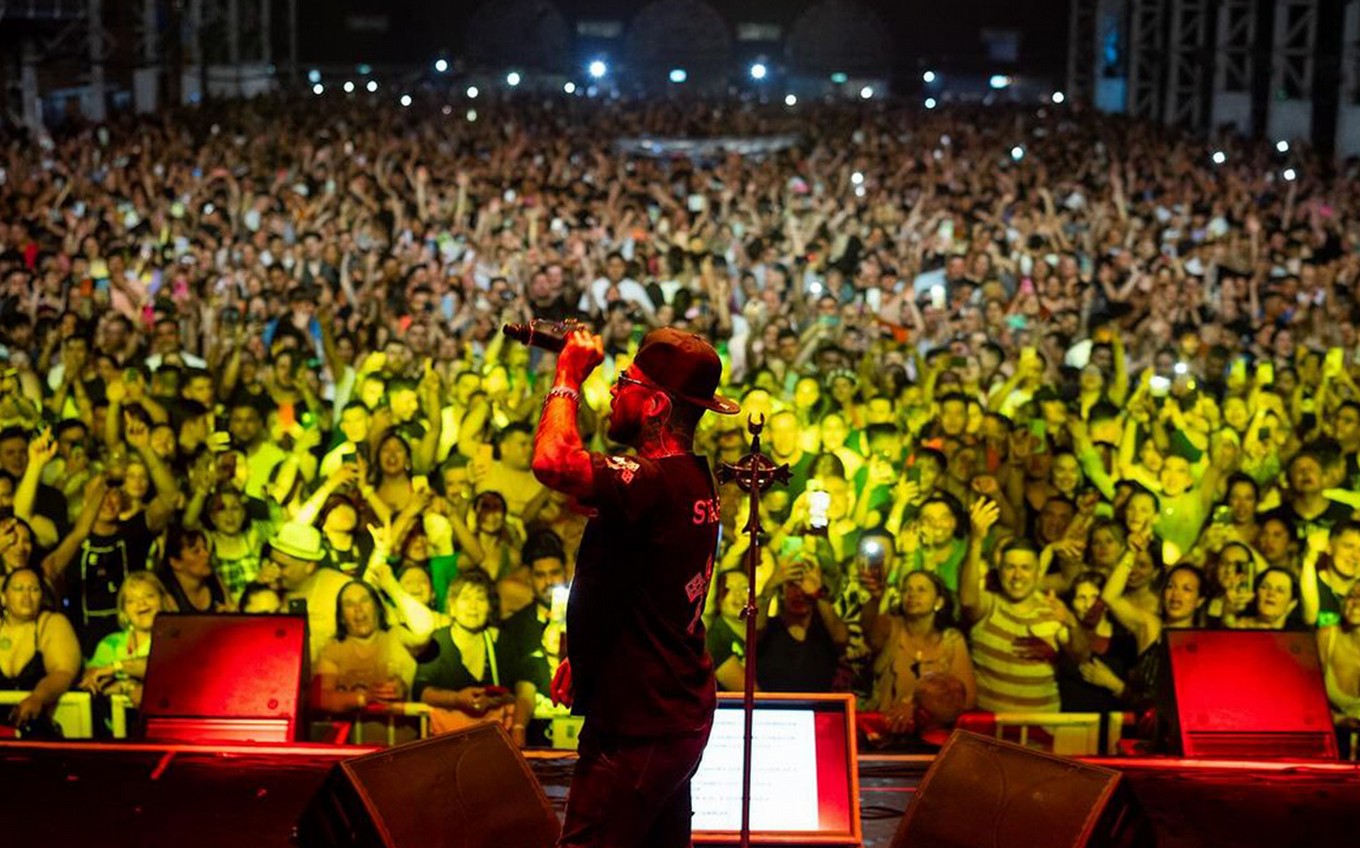 FOTO: Ulises festejó sus 20 años de carrera con una Plaza de la Música colmada 