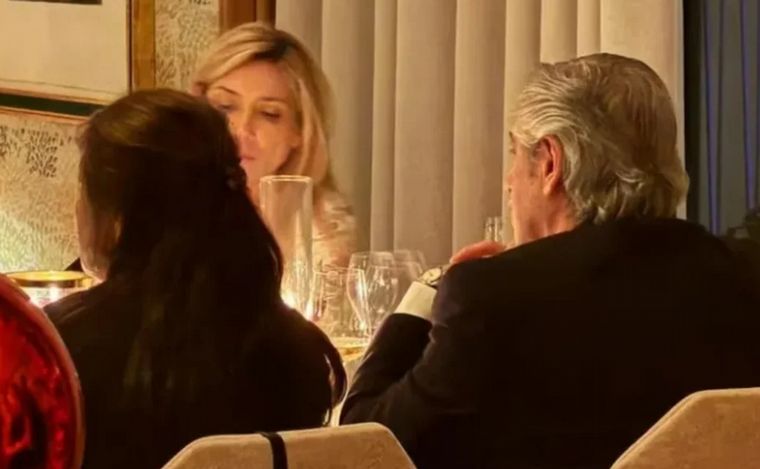 Alberto Fernández recibió el 2024 en un lujoso hotel de Madrid