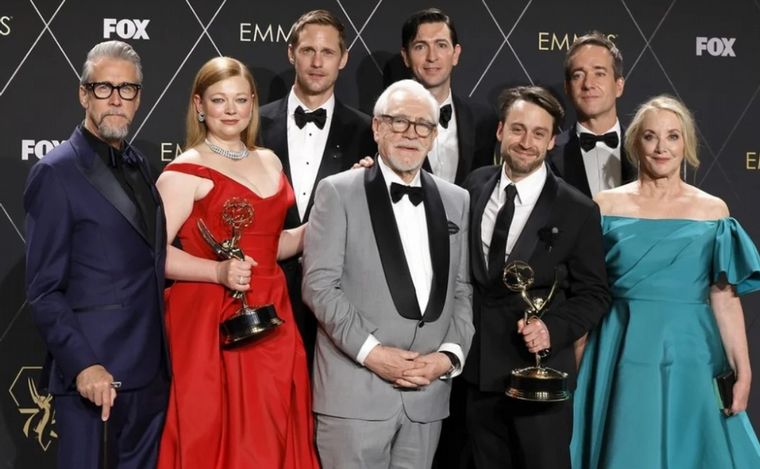 Se Entregaron Los Premios Emmy 2024: La Lista De Ganadores Y Dónde ...