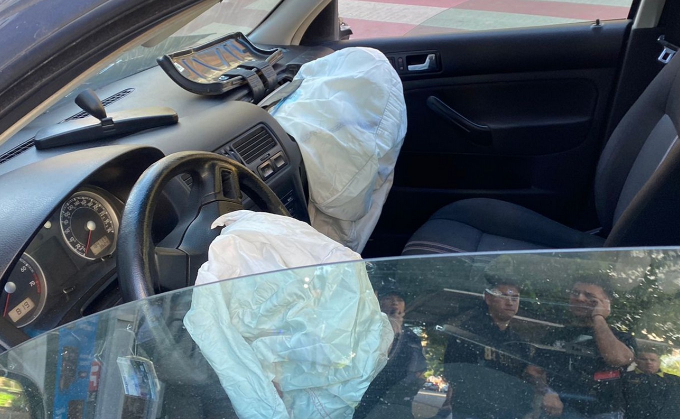 FOTO: Violento choque entre un auto y un taxi en Córdoba.