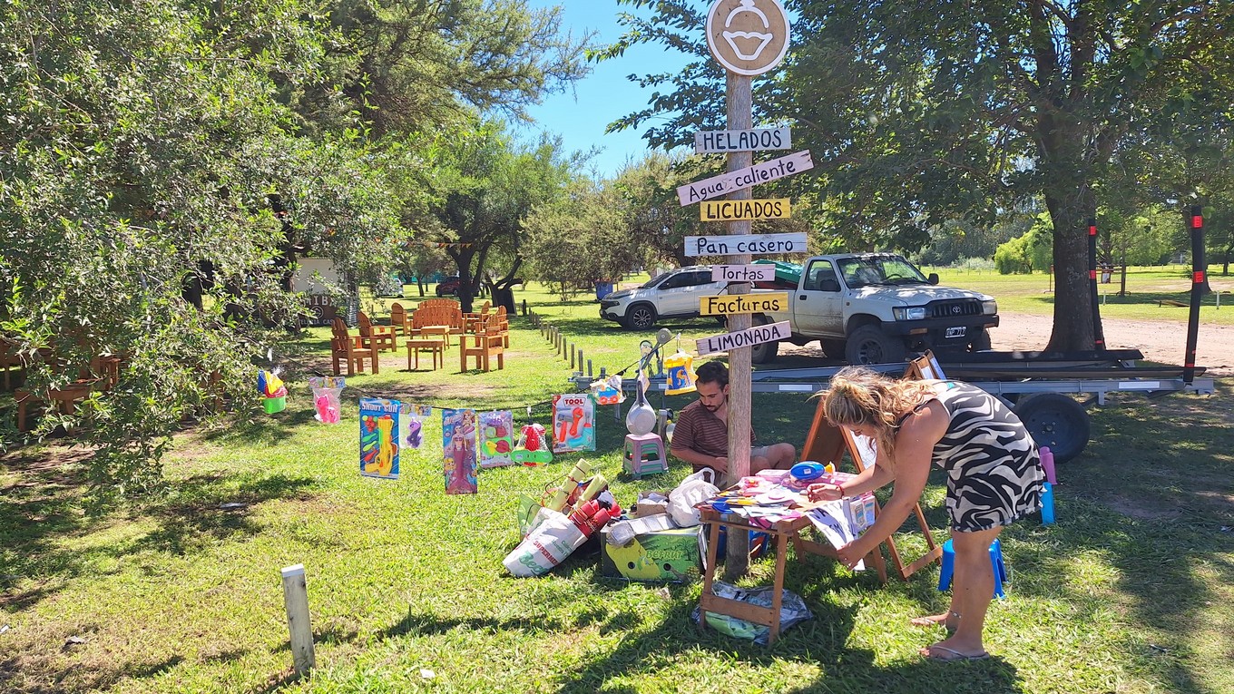 FOTO: Viva la Radio transmite desde Villa Rumipal.