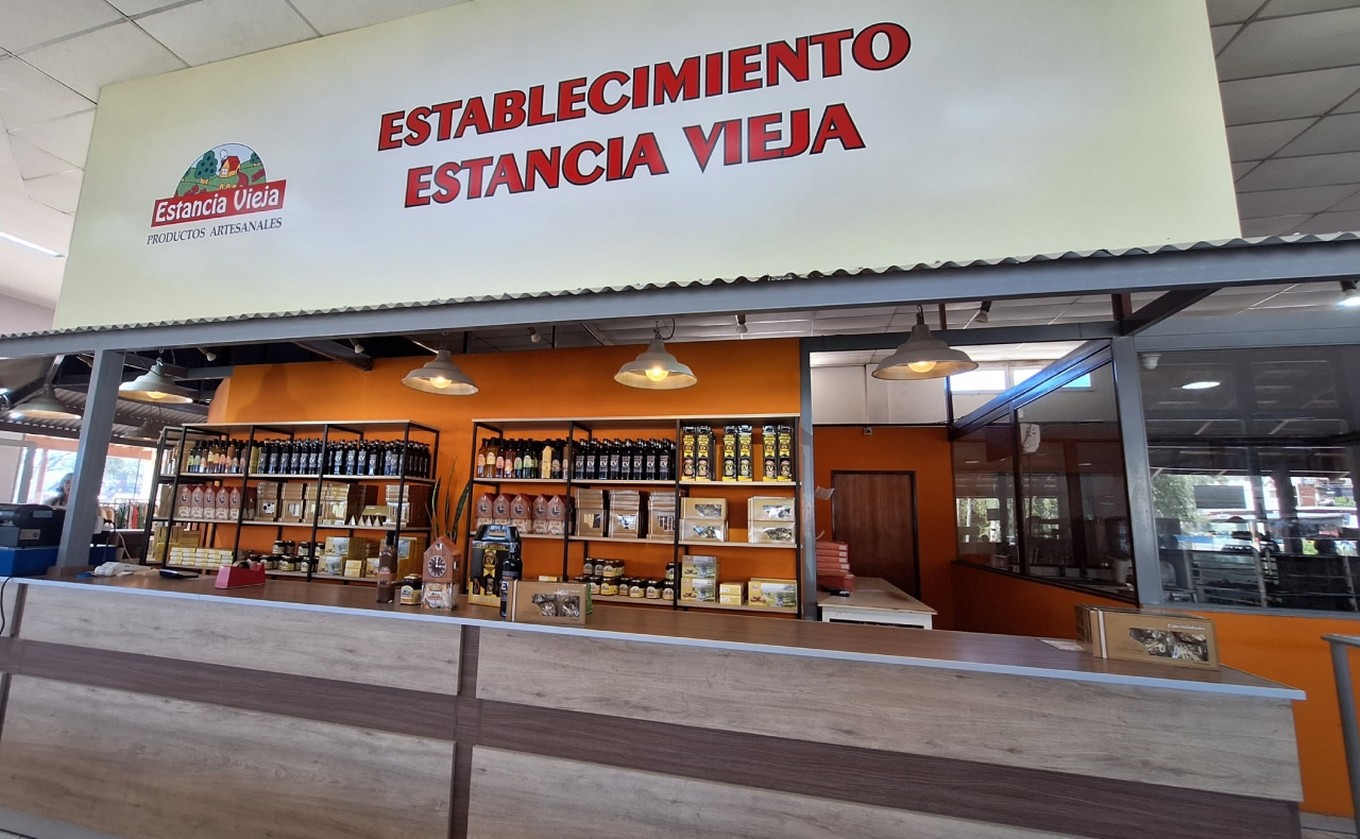 FOTO: "Estancia Vieja", la fábrica familiar de Tanti que ofrece alfajores sabor fernet
