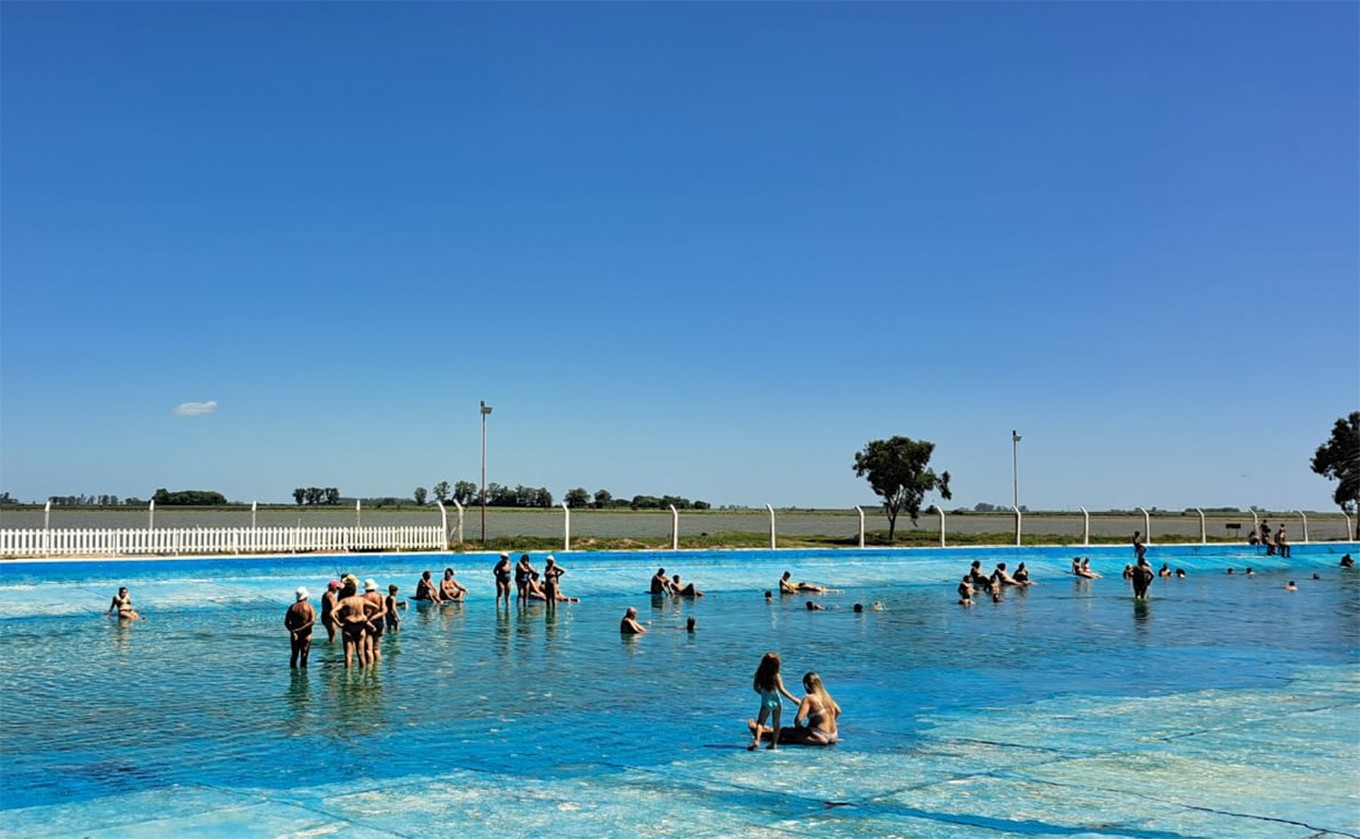 FOTO: Teodelina: chapuzones, diversión y descanso al aire libre en el sur santafesino.