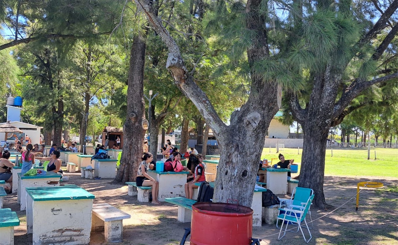 FOTO: Teodelina: chapuzones, diversión y descanso al aire libre en el sur santafesino.