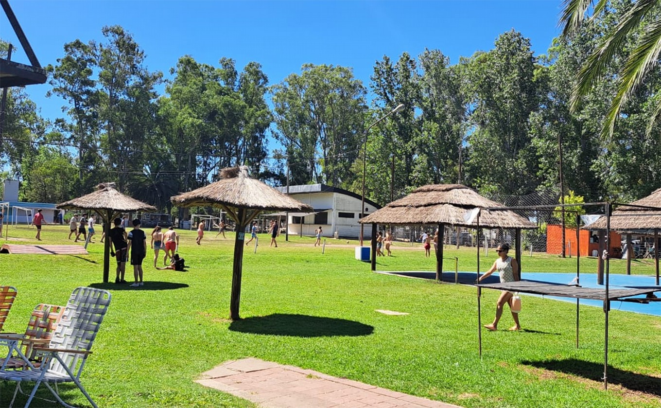 FOTO: Teodelina: chapuzones, diversión y descanso al aire libre en el sur santafesino.