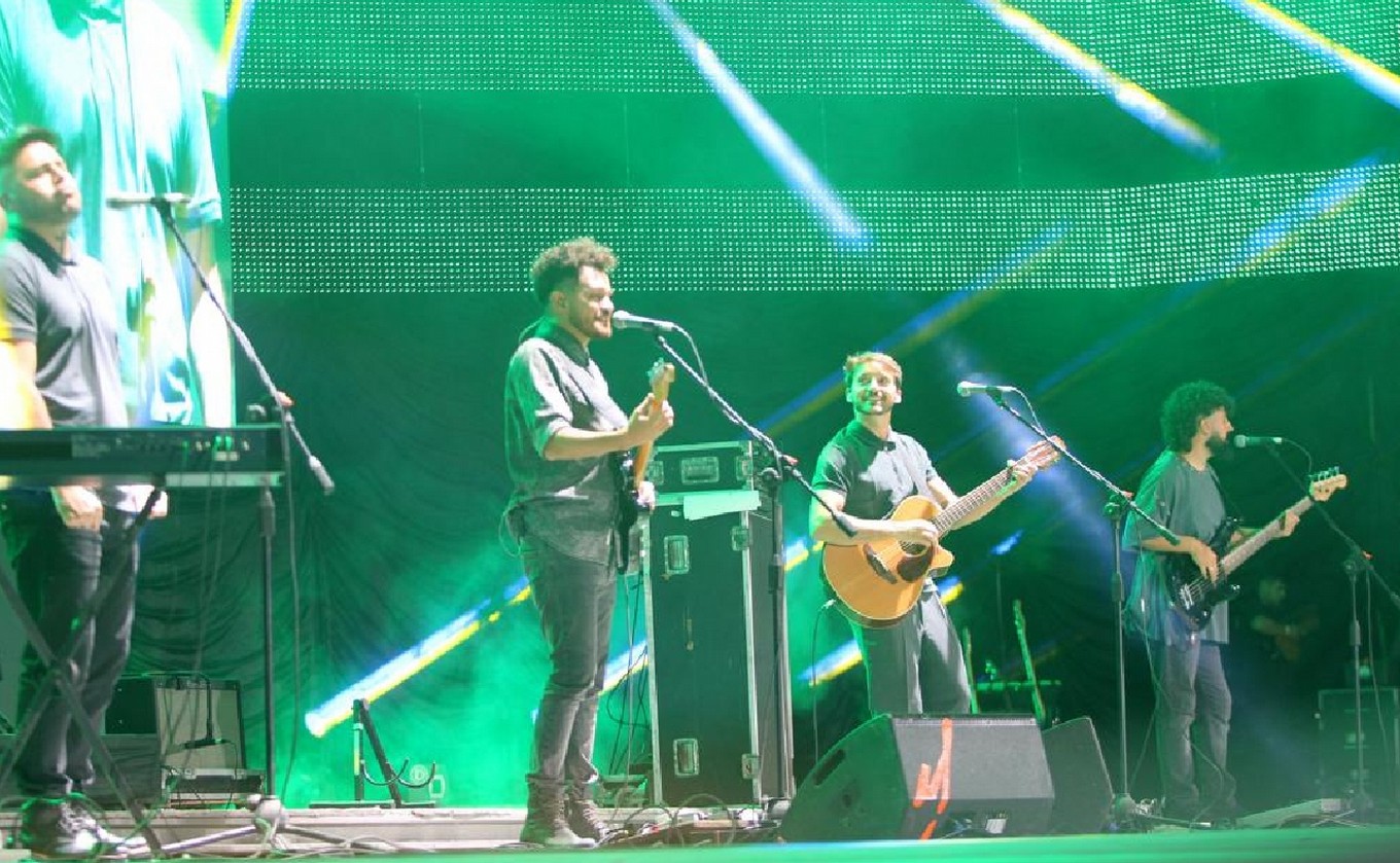 FOTO: Víctor Heredia, en la cuarta noche del Festival Nacional de Folklore de Cosquín. 