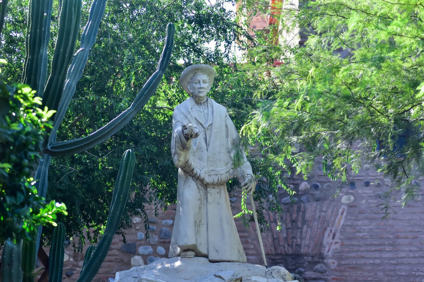 FOTO: La Municipalidad homenajea al Cura Brochero con una visita guiada.