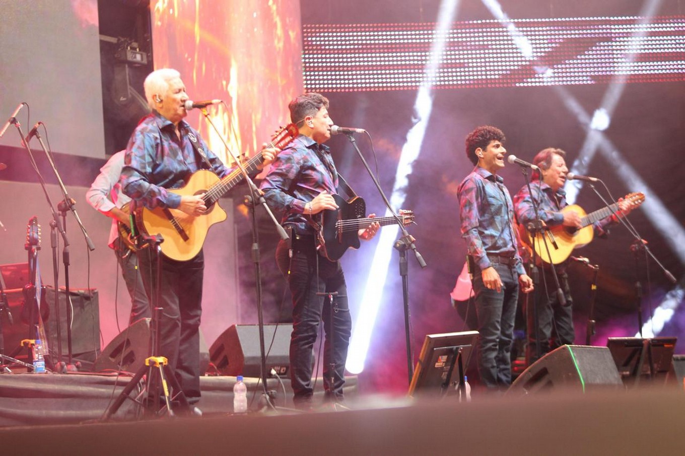 FOTO: Rony Vargas, en la apertura de la quinta luna coscoína.