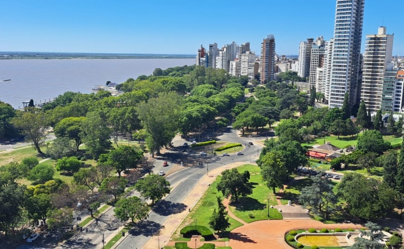 FOTO: La imperdible vista de Rosario desde la cima del Monumento a la Bandera.
