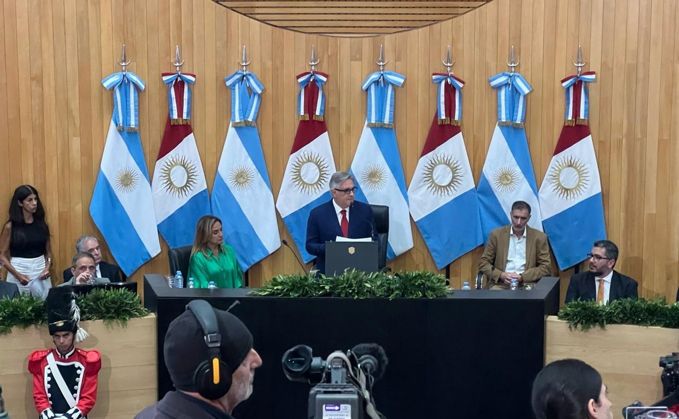 FOTO: Martín Llaryora inauguró el 146° Periodo Legislativo. (Foto: Daniel Cáceres/Cadena 3)