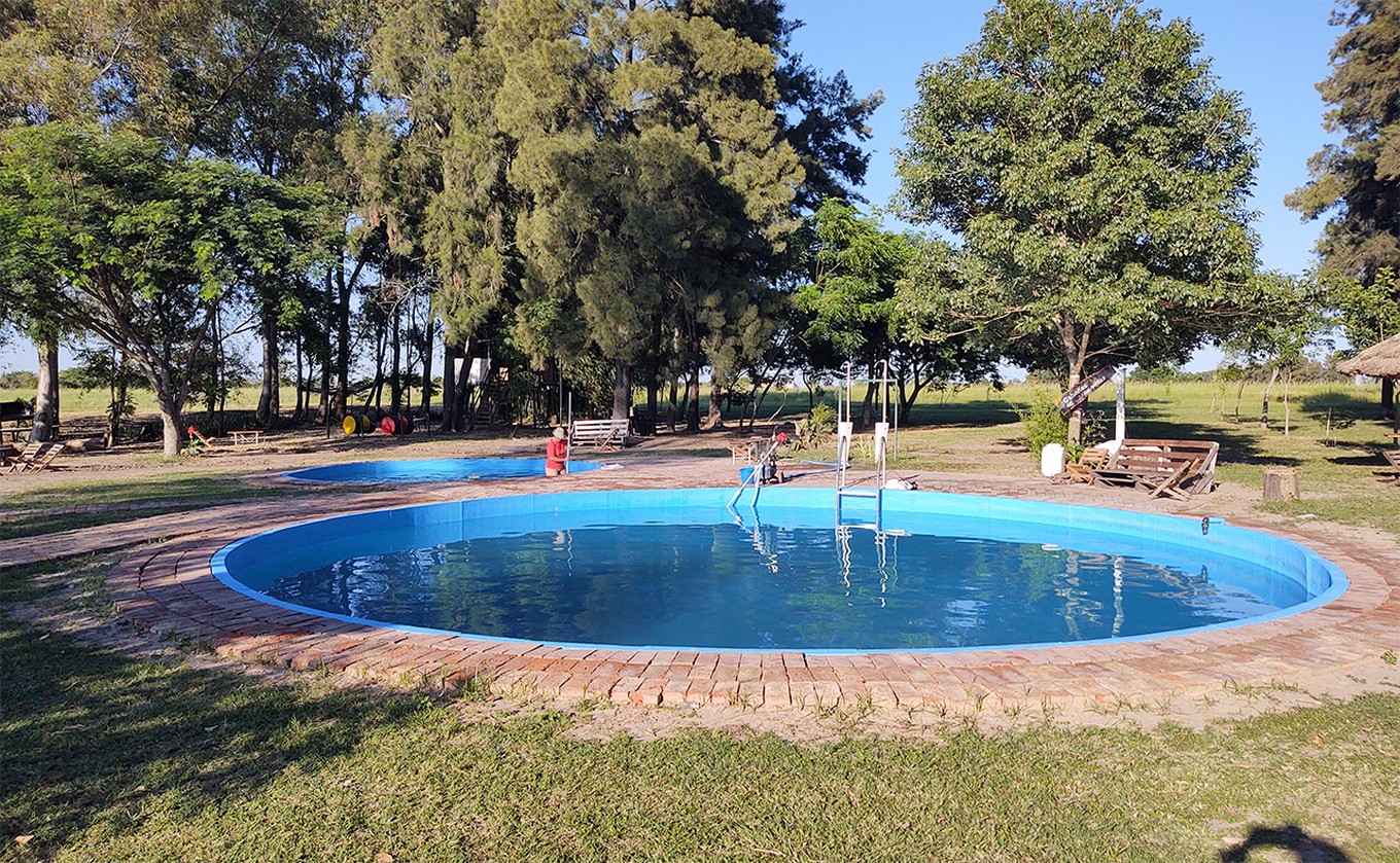 FOTO: Cabañas del Jaaukanigás: un refugio familiar en los humedales santafesinos.