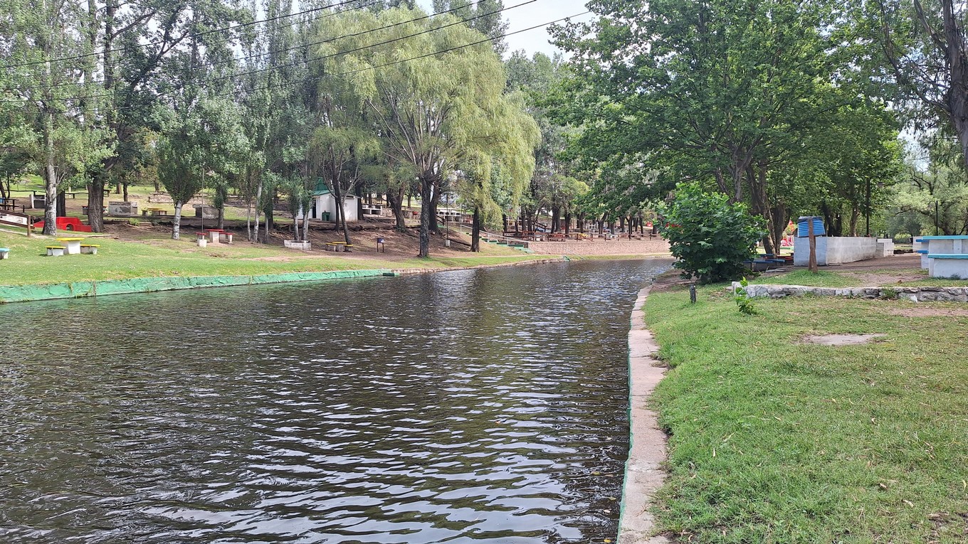 AUDIO: El balneario Municipal de Achiras: un lugar para relajarse de manera accesible