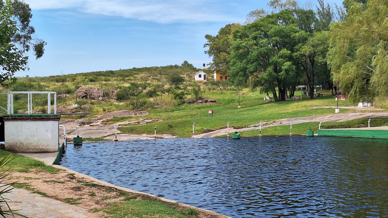 FOTO: El balneario municipal de Achiras. 