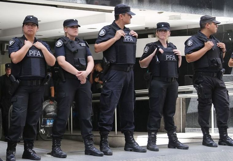 Bullrich Relanza El Protocolo De Uso De Armas De Fuego Para Fuerzas Federales Noticias La Popu 4913