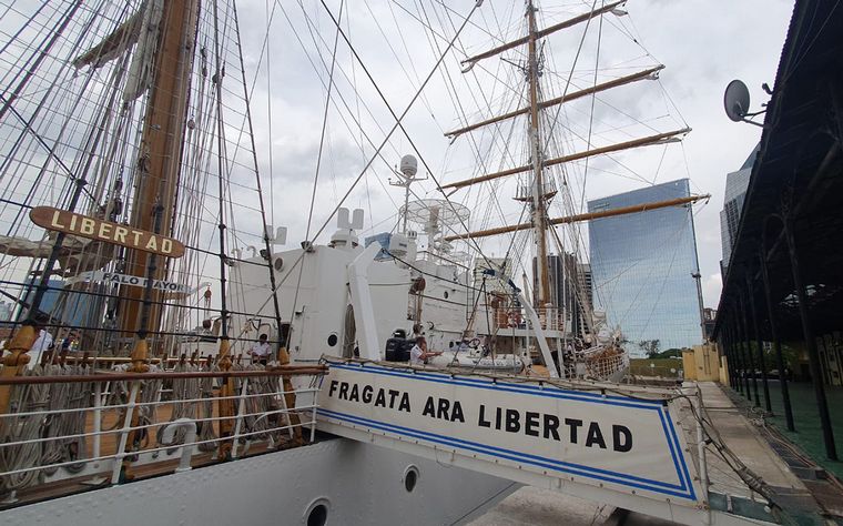 FOTO: Videos: seguí la aventura de Colorete a bordo de la Fragata Libertad 