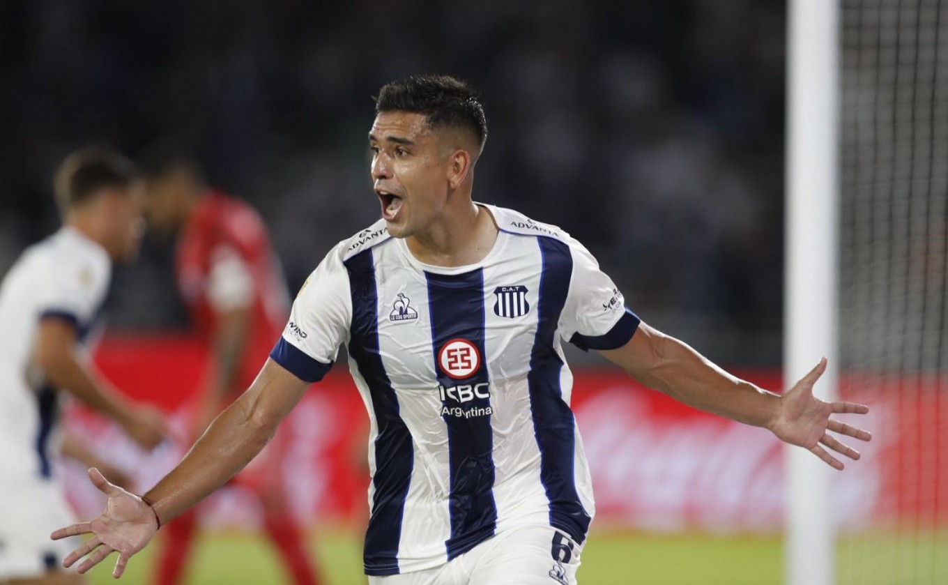 FOTO: Talleres vs Argentinos Jrs., en un duelo por Copa de la Liga en Córdoba