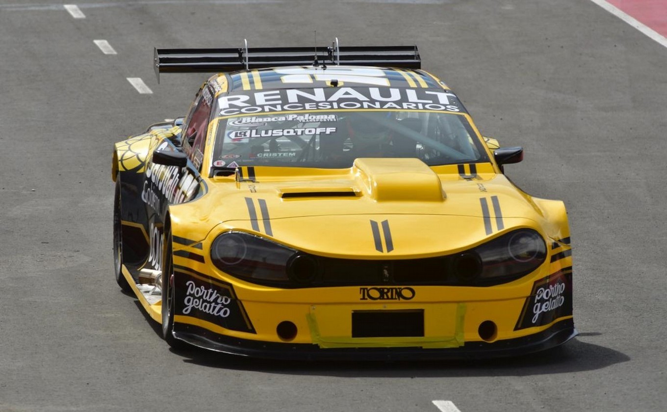 FOTO: El Mustang de 'Johnyto' De Benedictis persigue a una Chevy