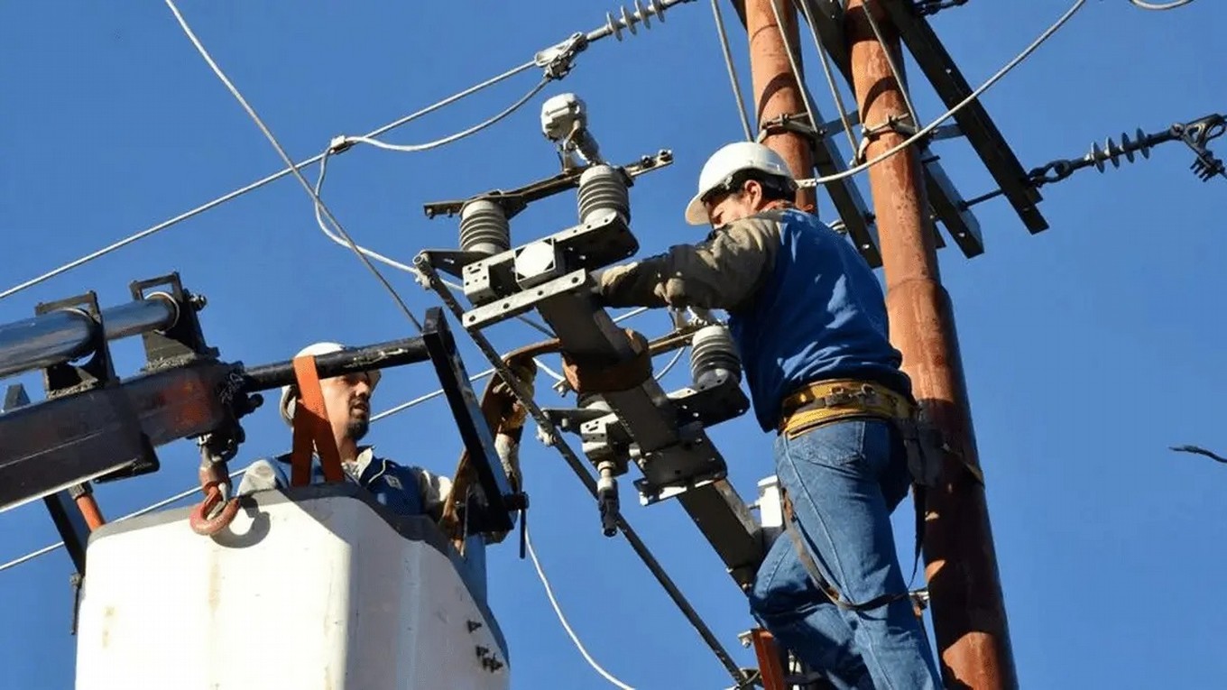 AUDIO: Cortes masivos de luz en Tucumán, Salta y Jujuy