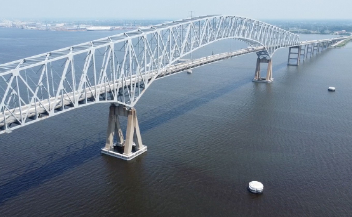 FOTO: El buque de carga Dali que se estrelló contra el puente.
