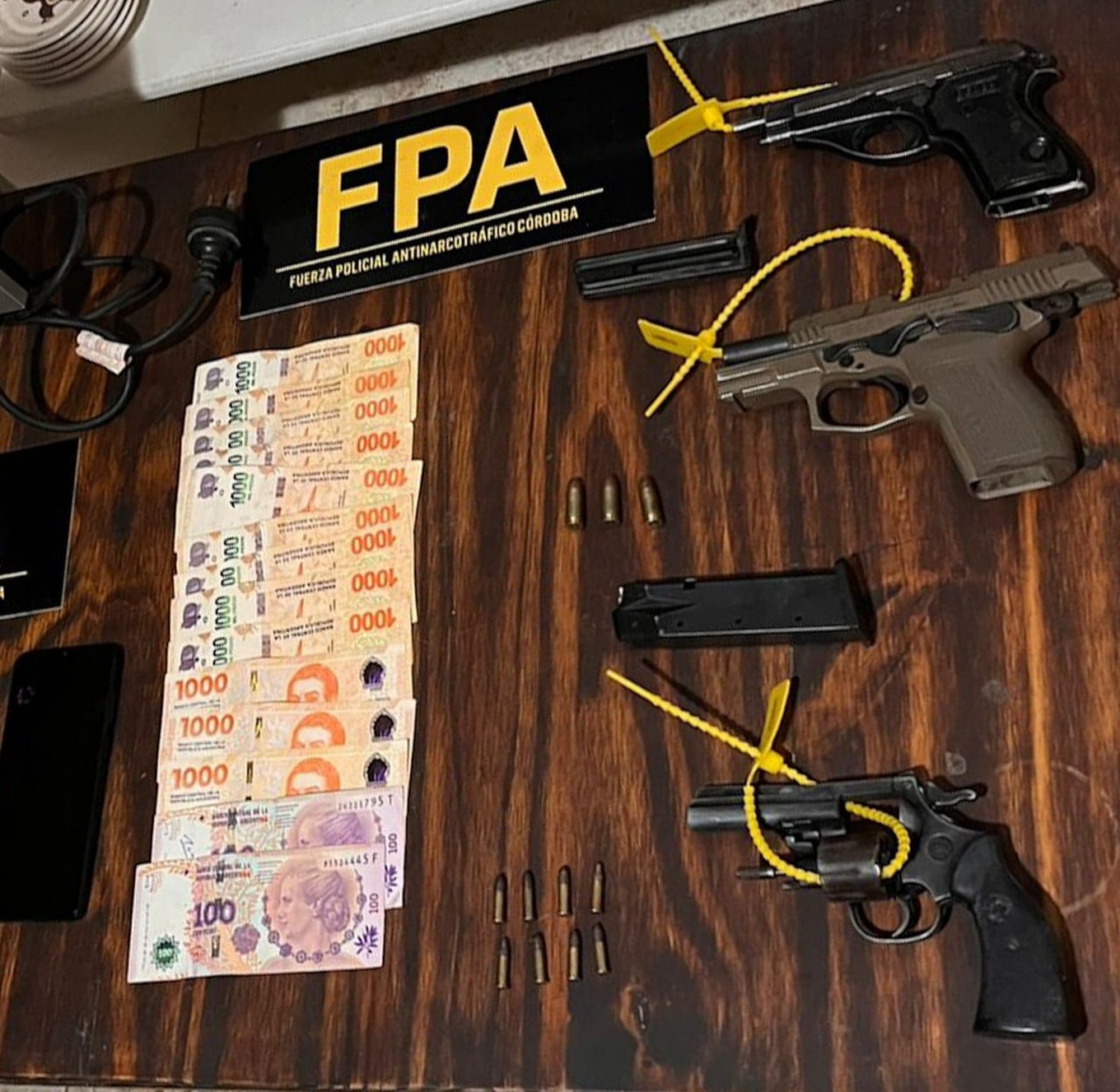 FOTO: Operativo antidroga contra una banda narco peruana-cordobesa. (FPA)