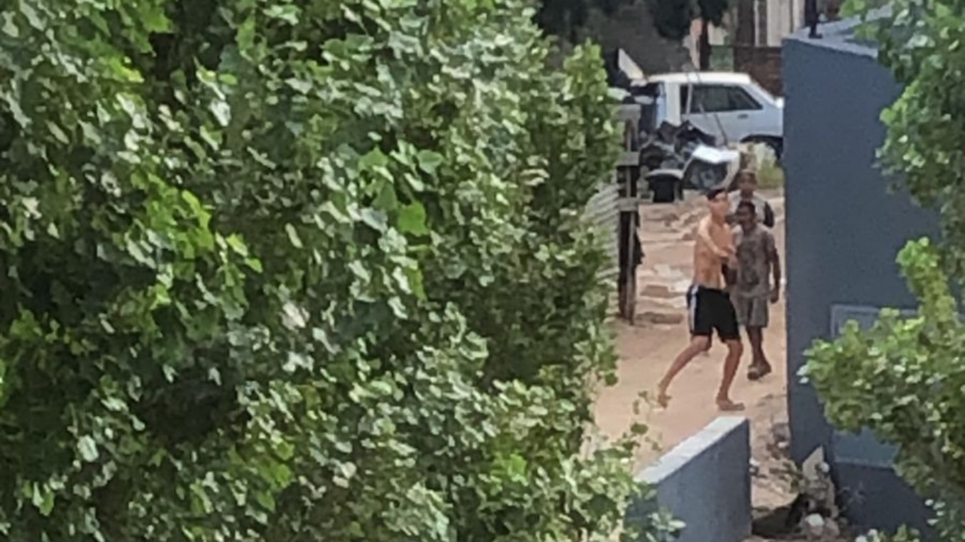 AUDIO: Vecinos denuncian agresiones y robos en un complejo de Av. Colón y Zipoli