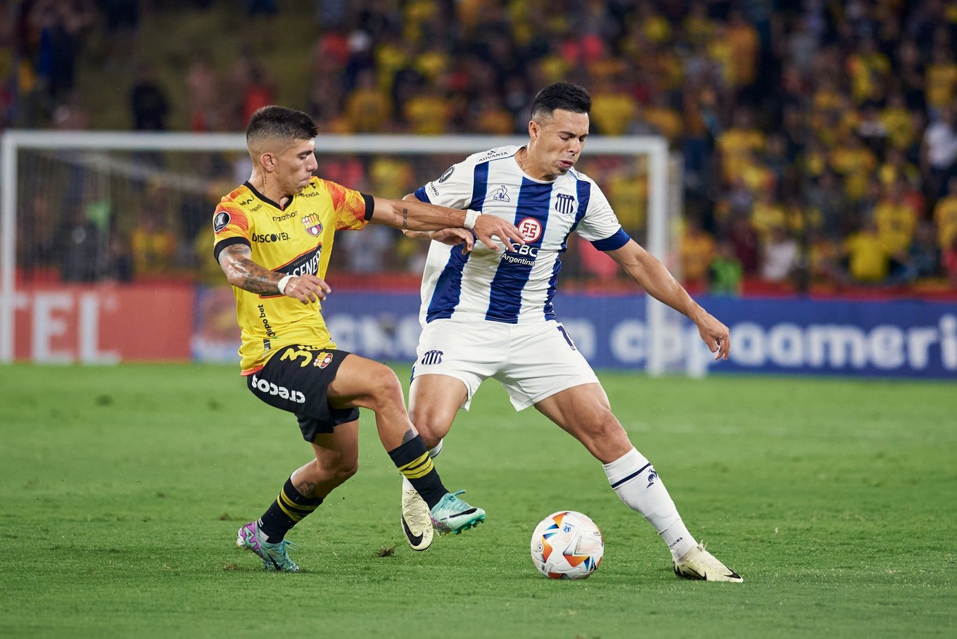 FOTO: Juan Gabriel Rodríguez festeja el empate agónico de Talleres. (Foto: CAT)