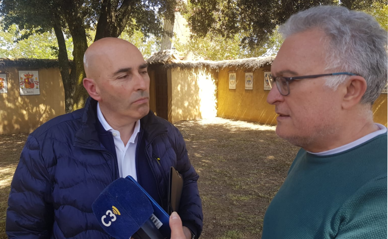 FOTO: Fernando en la Casa Museo de San Martín en Cervatos de la Cueza.