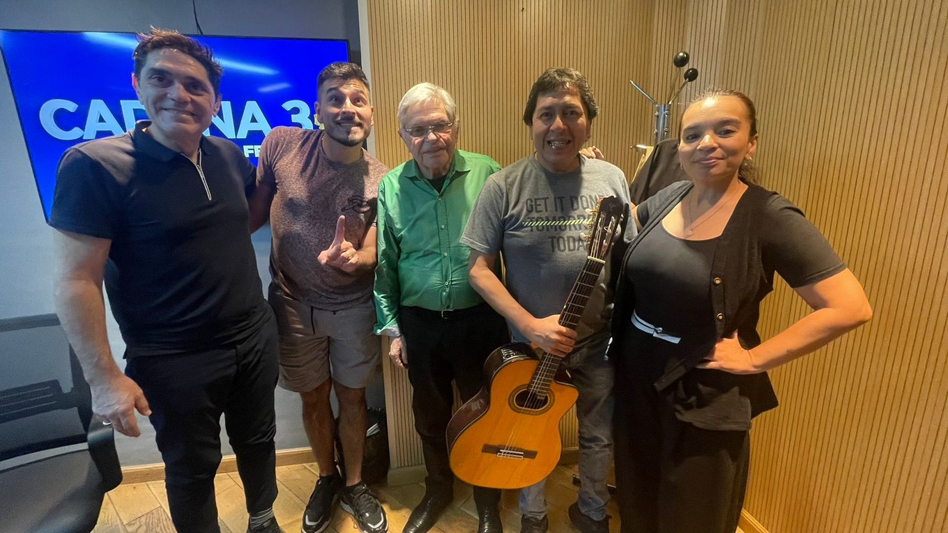 FOTO: Dúo de cantautores salteños, Tucán y Chaya, se presentan en Córdoba