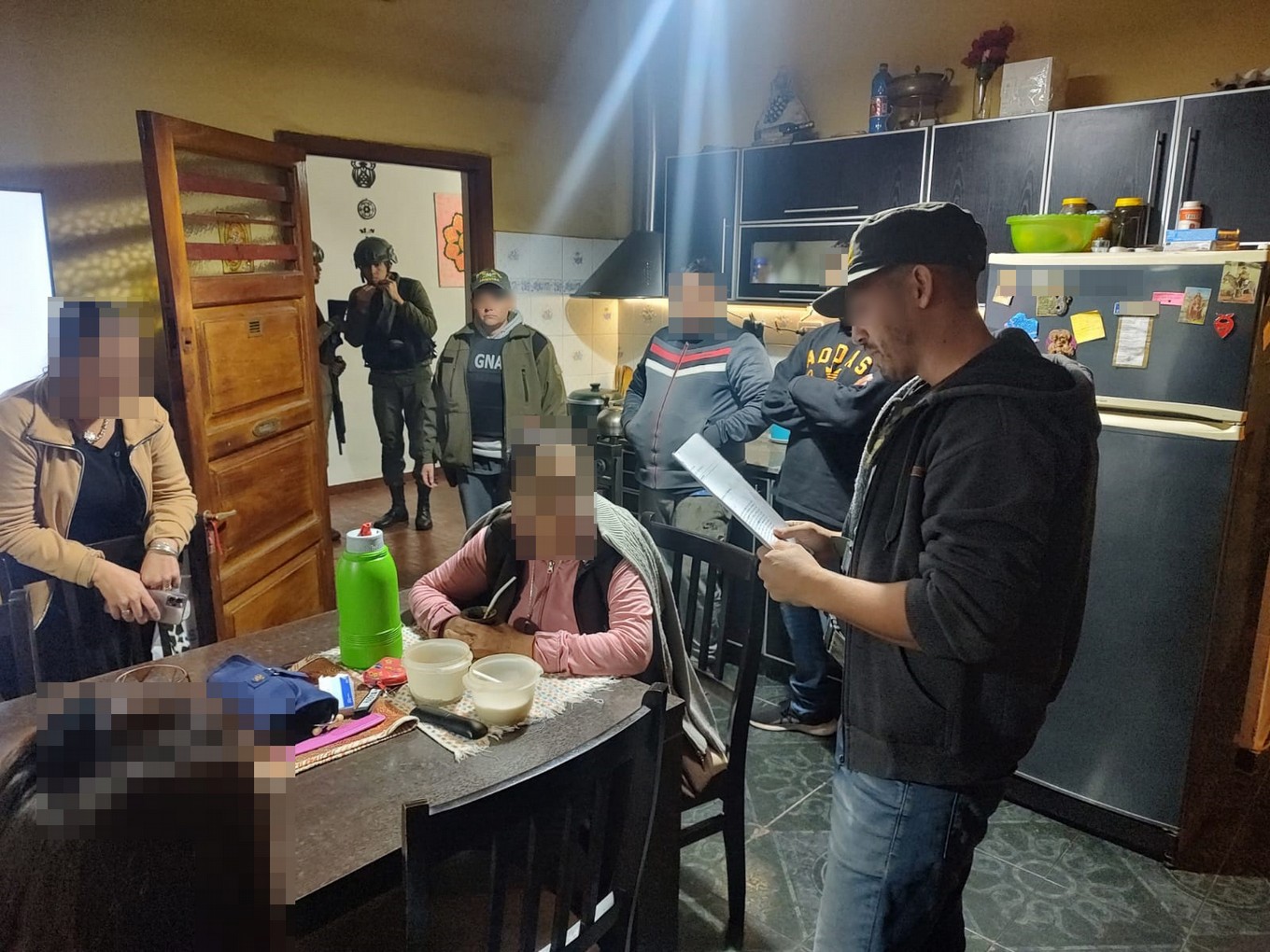FOTO: El secuestro de la cocaína con el sello 
