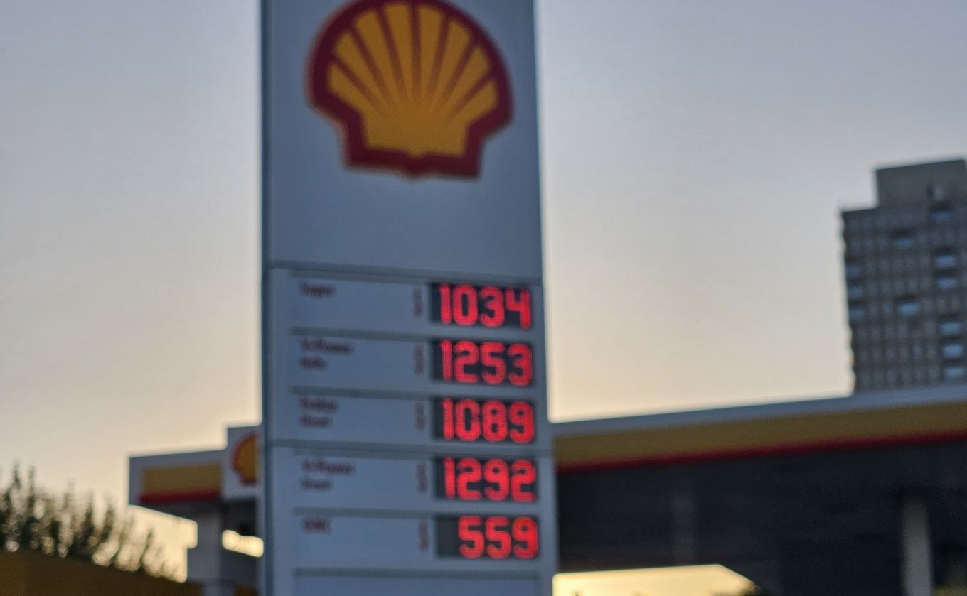 FOTO: Los nuevos precios de YPF tras el aumento.