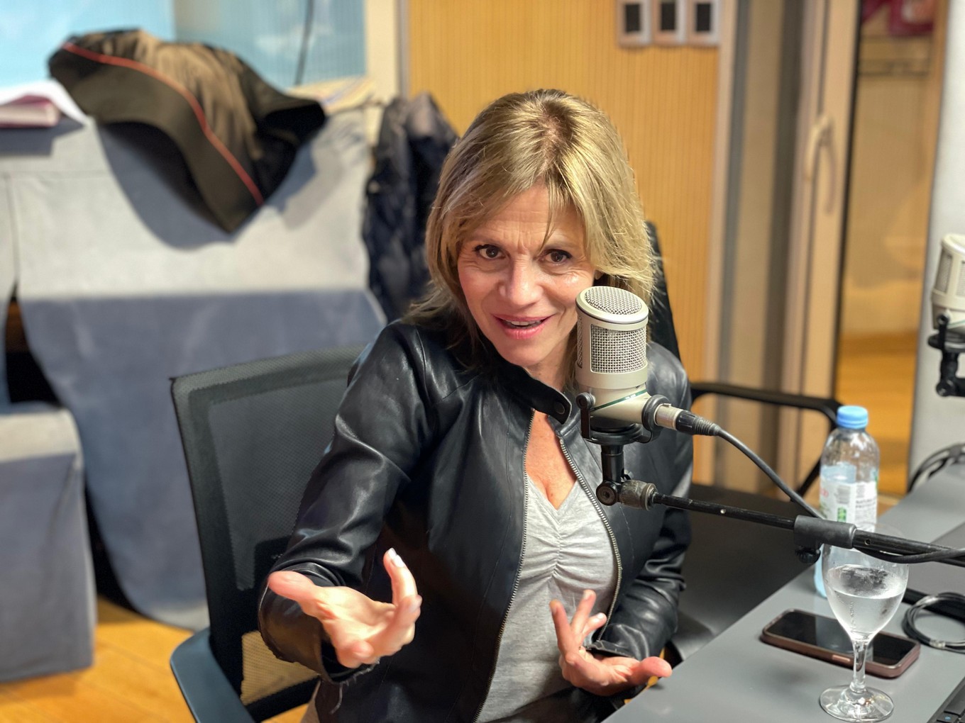 FOTO: Marcela Morelo, en los estudios de Cadena 3