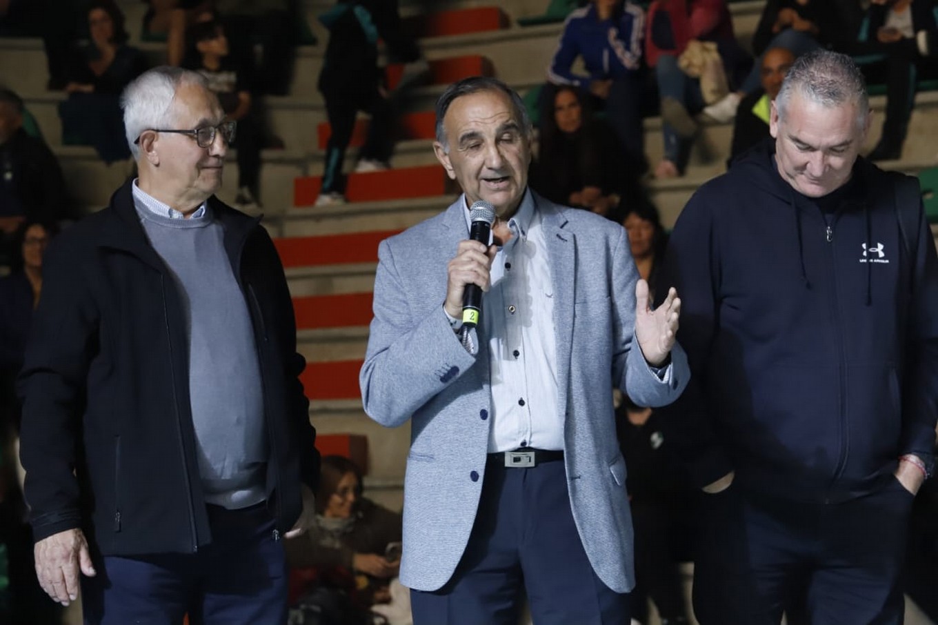 FOTO: Atenas cumplió el sueño: inauguró el nuevo estadio en Barrio General Bustos