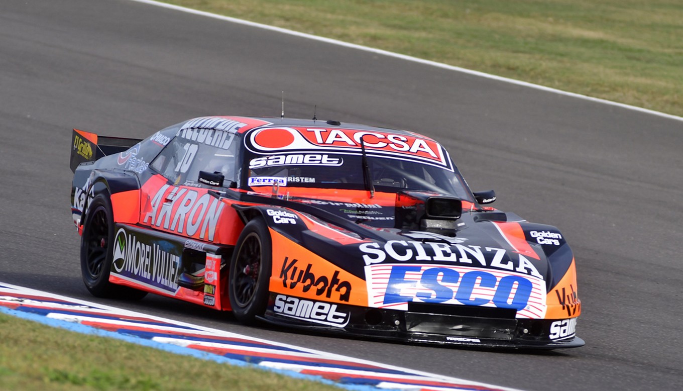 FOTO: Valentín Aguirre, ganador de la final de TC en Termas.