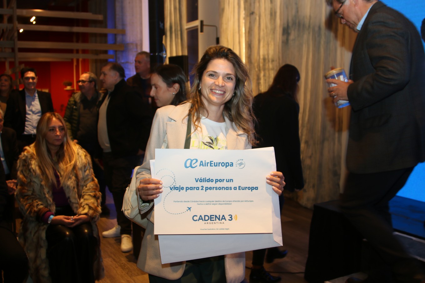 FOTO: Eliana Peluffo (Patio Olmos y Paseo del Jockey) ganó los dos viajes a Europa.