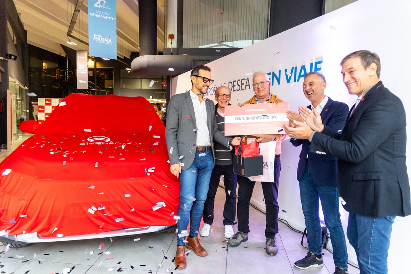 FOTO: Familia Parra presentó el Nuevo SUV C3 Aircross