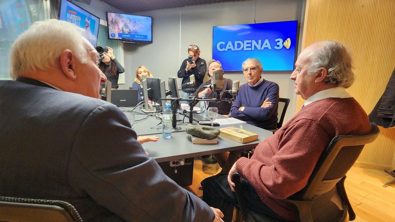 FOTO: Manuel Belgrano (chozno nieto) en La Mesa de Café.