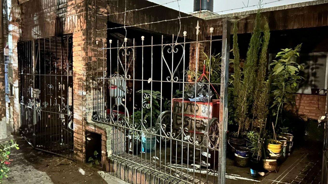 AUDIO: Una familia perdió todo al incendiarse la pequeña panadería que tenían