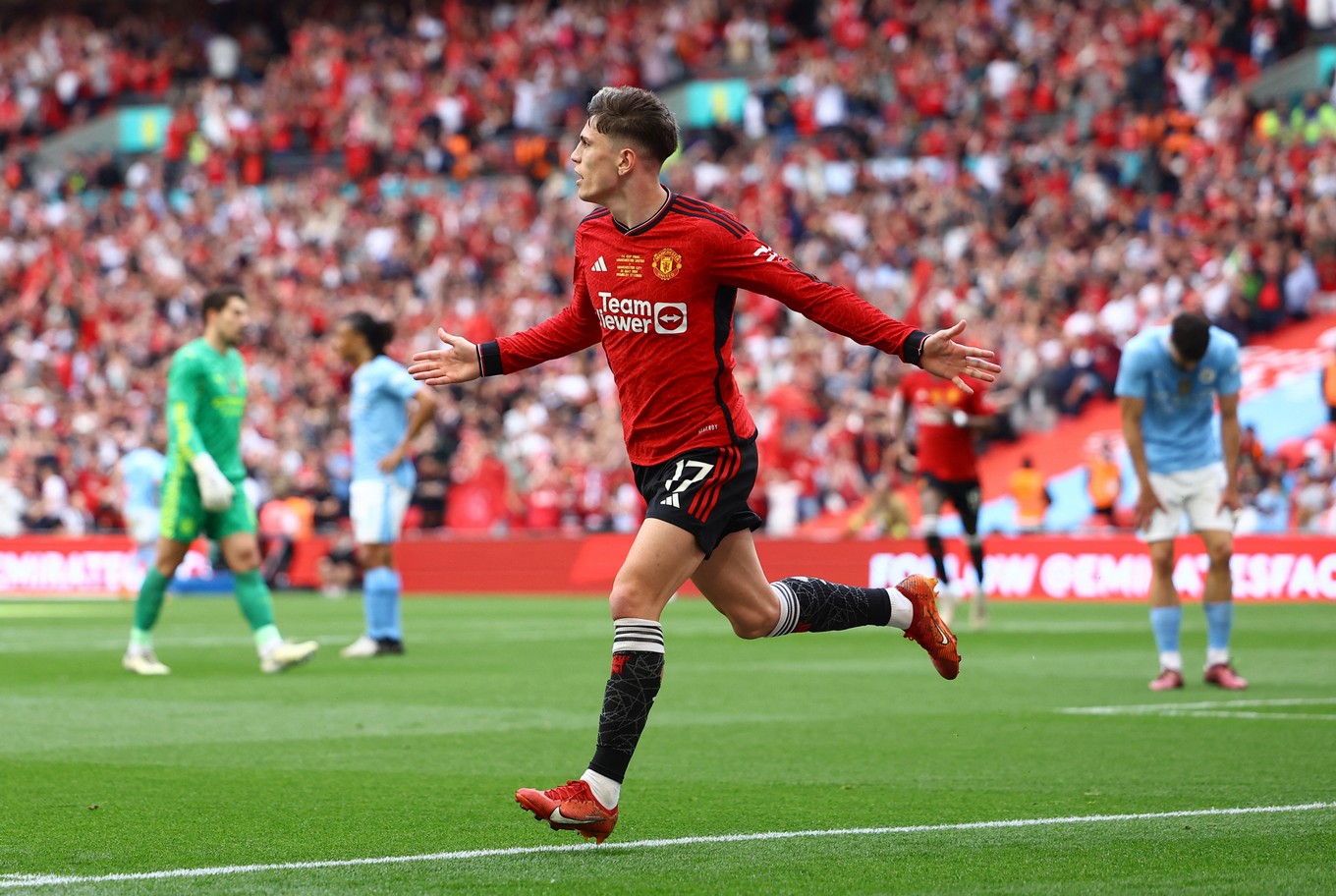 FOTO: De la mano de Garnacho, el United se coronó campeón. 