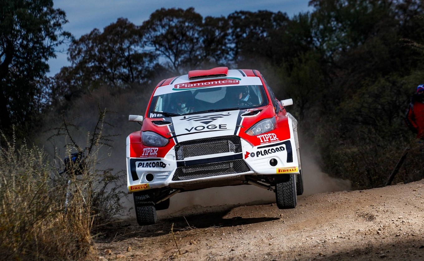FOTO: Arceluz sigue acelerando y mandando en el Rally de Cruz del Eje