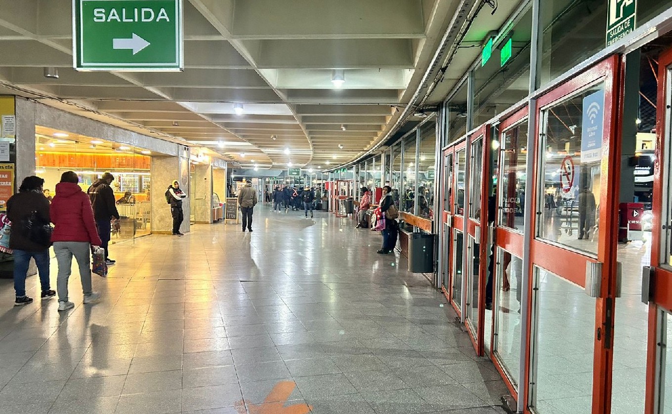 AUDIO: Aumentó la cantidad de personas que pernoctan en la vía pública