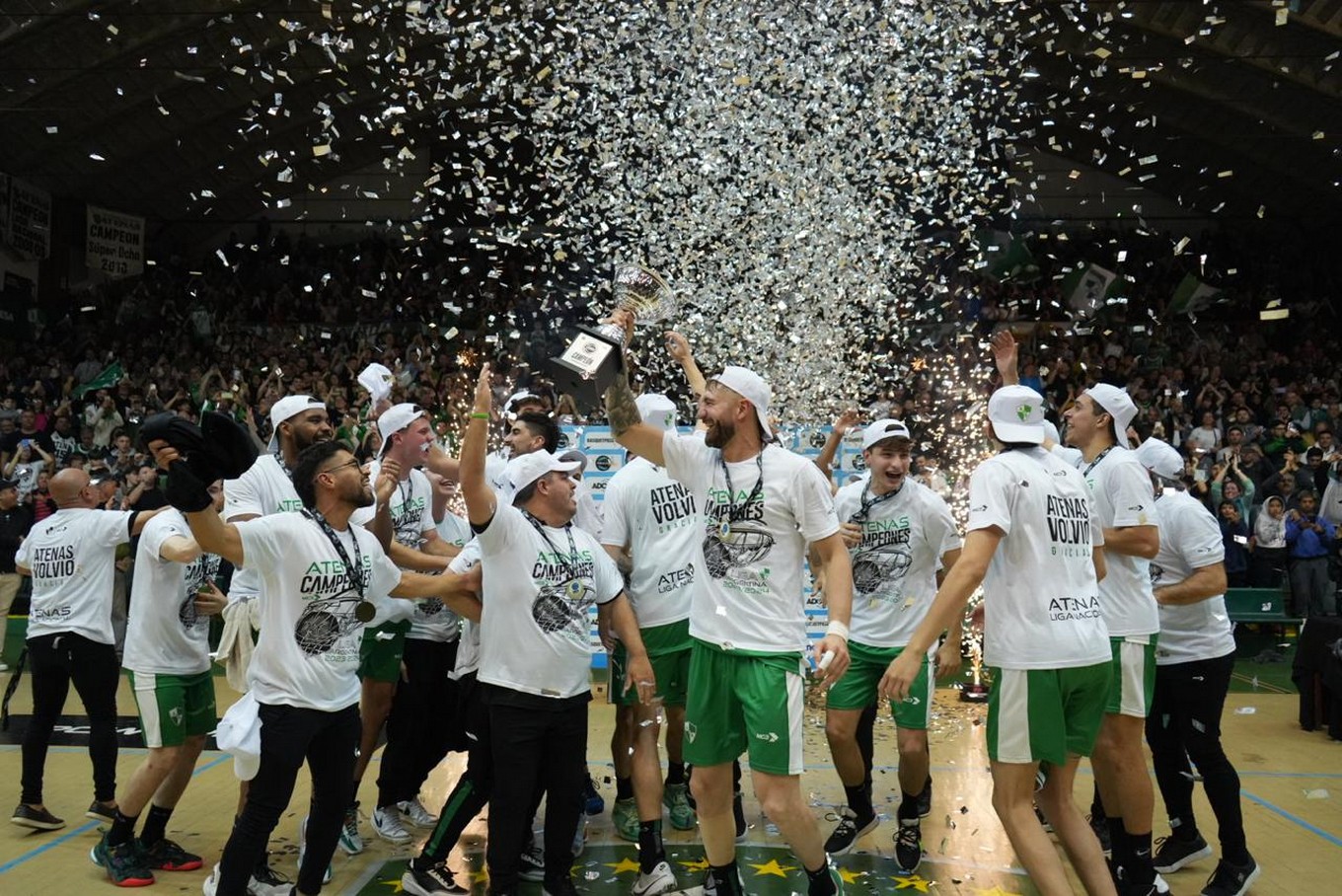 FOTO: Atenas Campeón
