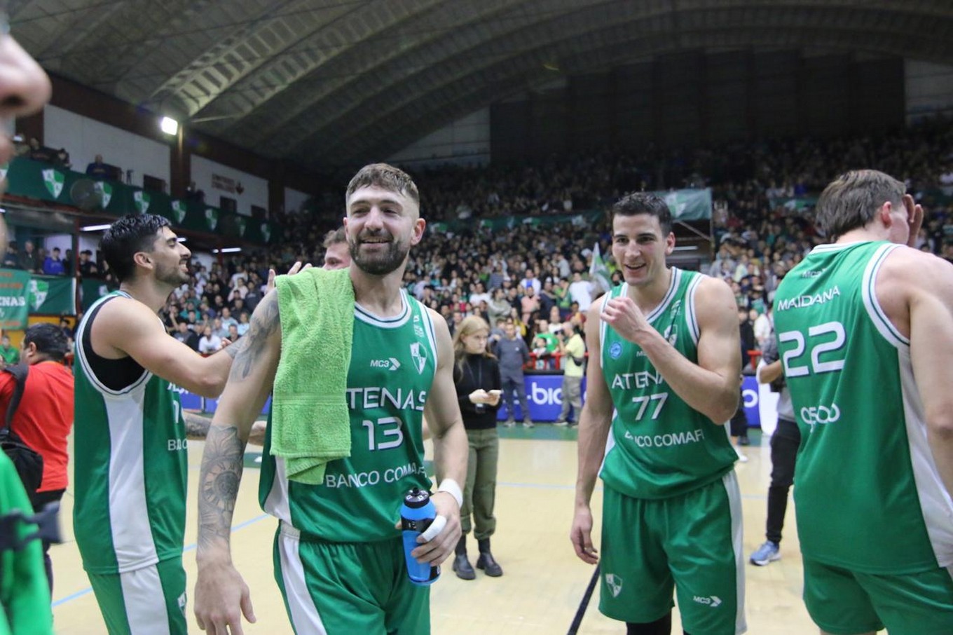 FOTO: Atenas volvió a la Liga Nacional y Córdoba festeja. (Foto: Daniel Cáceres/Cadena 3).
