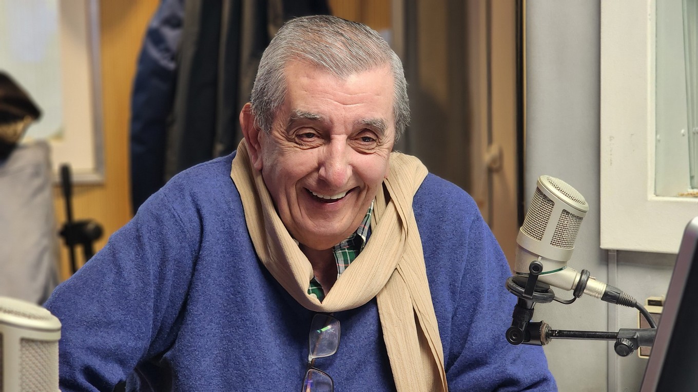 AUDIO: El Negro Álvarez recordó grandes momentos y desató carcajadas en Cadena 3