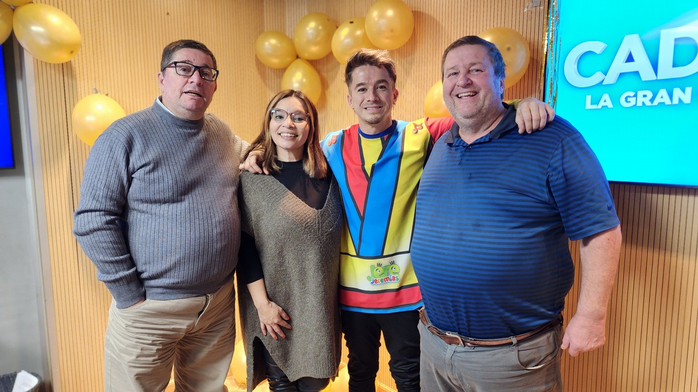 FOTO: Jere Fijo divirtió a todos y convirtió los estudios de Cadena 3 en una 
