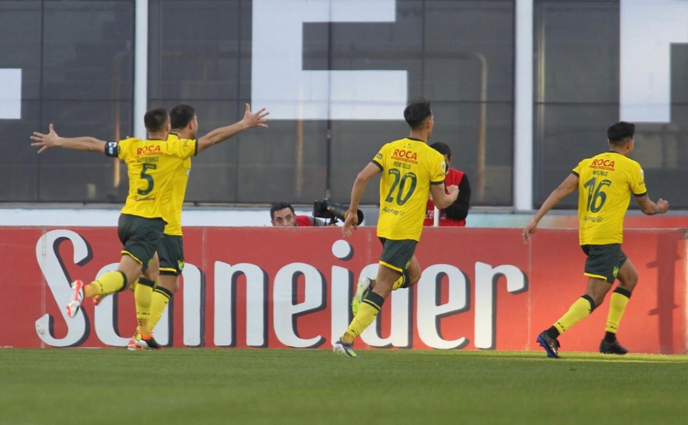FOTO: Martínez puso el 1 a 1 en el Kempes.