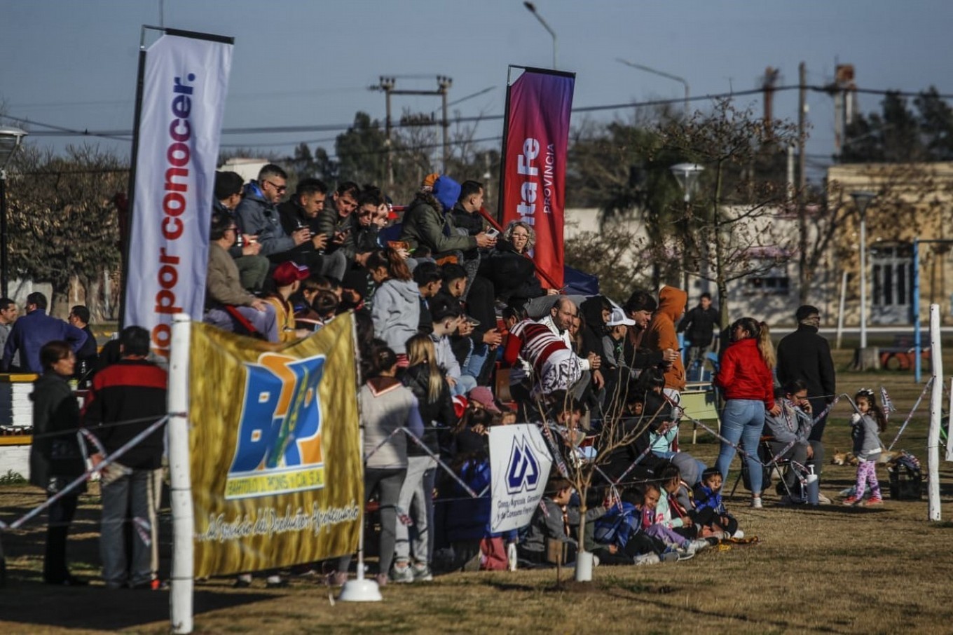 FOTO: Gran trabajo de Perotti, liderando en su debut en Maxi Rally