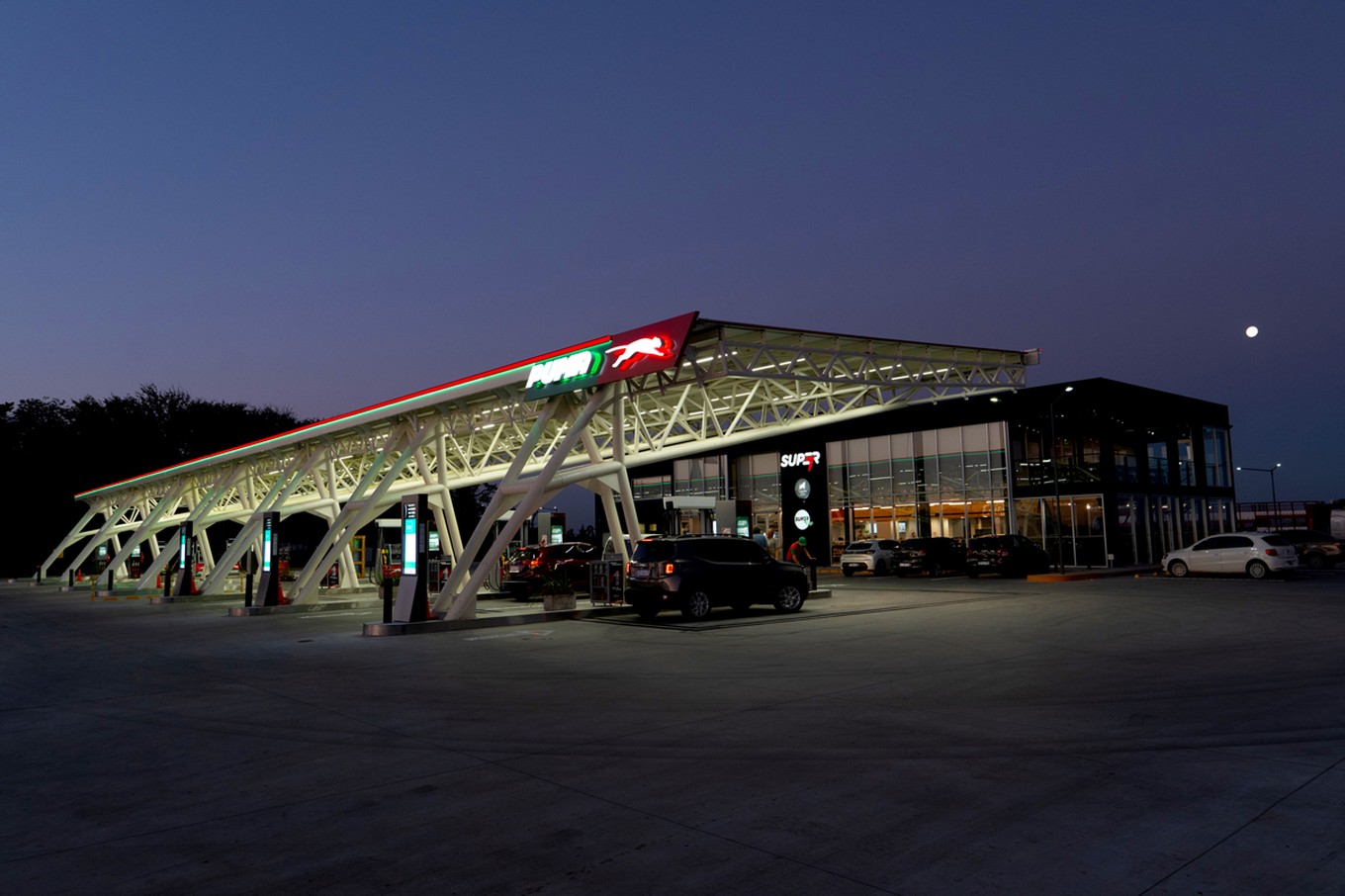 FOTO: Puma Energy: 250 estaciones renovadas durante 2024 en todo el país